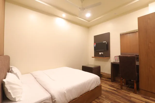 Hotel O The Ashiyana Inn