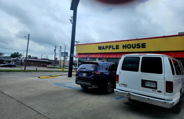 Topps Shopping Center