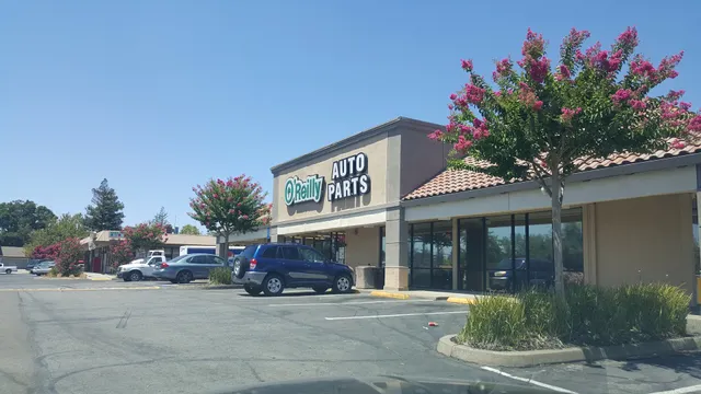 Summer Hills Plaza