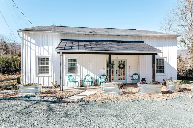 Afton Farmhouse and Clubhouse