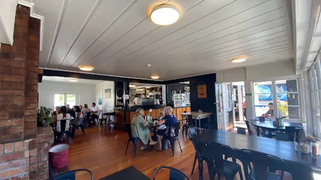 The Harbour House cafe