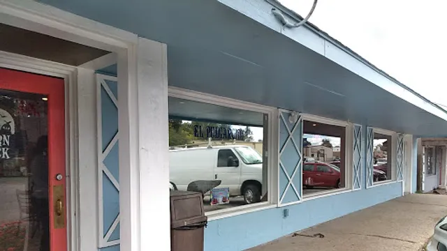 El Pulgarcito Salvadorean Restaurant