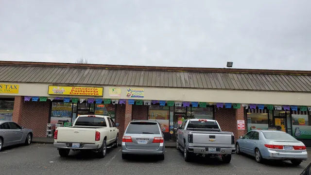 El Palacio Latino Market