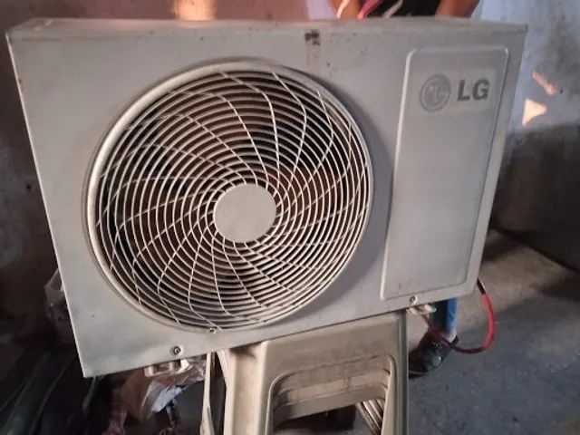 ROYAL RESTAURENT& Chinese corner