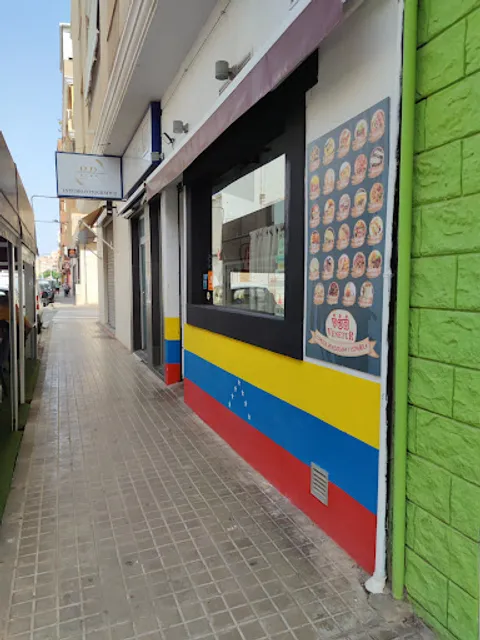 Bar cafeteríaVenetur comida venezolana en puerto de sagunto