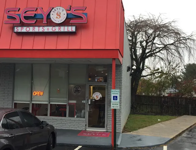 Seyo’s Sports & Grill
