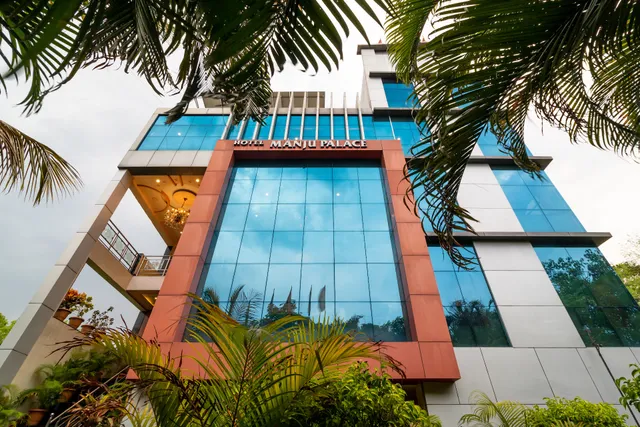 Hotel Manju Palace