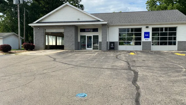 Conrad's Quick Lube, Car Wash, and Service Shop