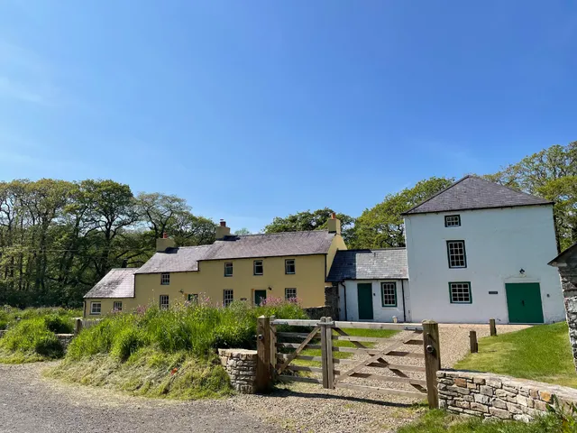 Cresselly Estate Holiday Cottages