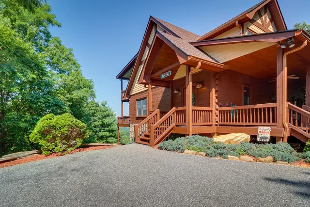 Bear Ridge Cabin