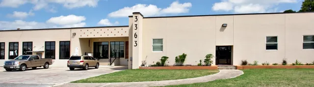 East Commerce Live-Work Lofts