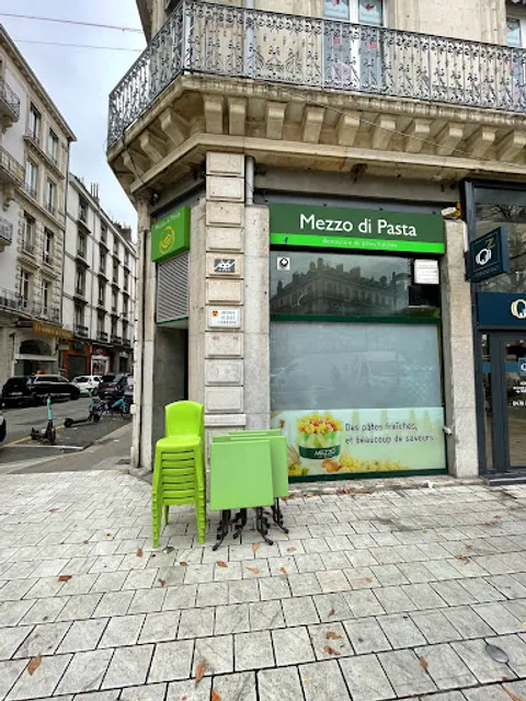 Mezzo di Pasta Grenoble