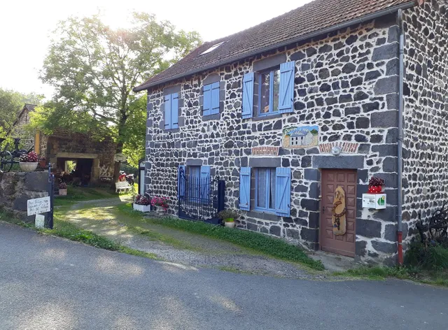 LES VOLCANS CHAMBRE D'HÔTES