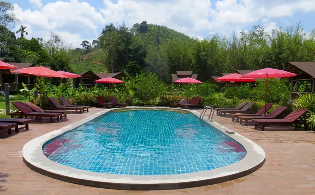 The Cliff & River Jungle Resort