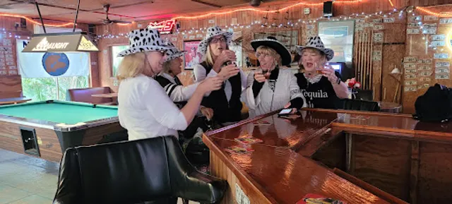 Manatee Campground Marina Pub