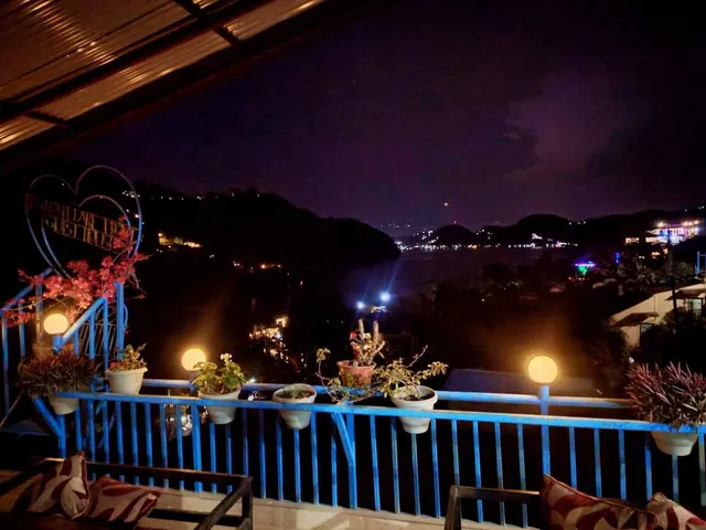 Begnas lake front guest house.