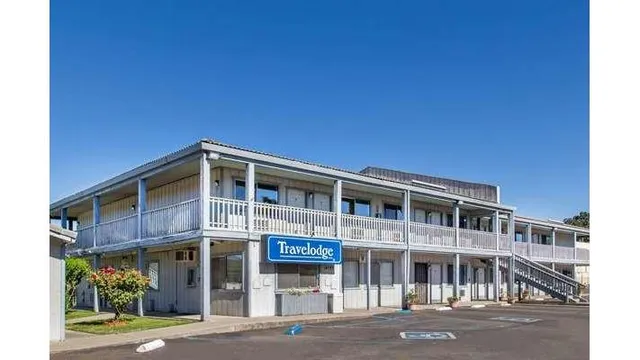 Travelodge by Wyndham Clearlake