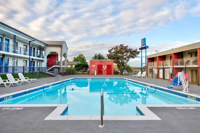 Motel 6 Gainesville, GA