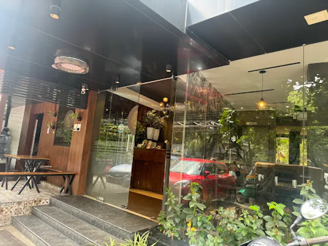 Ceylon Bake House Vyttila