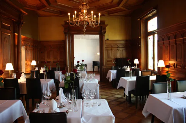 Hotel & Restaurant Schloss/Castle Schwandegg