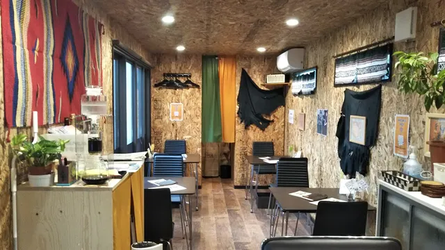 トレーラーハウスカフェ TiPi