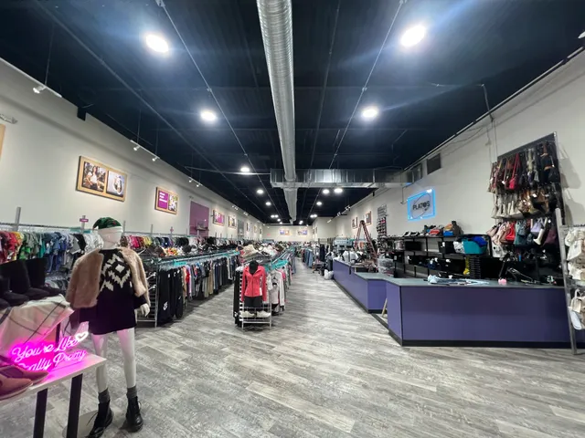 Plato's Closet Southington