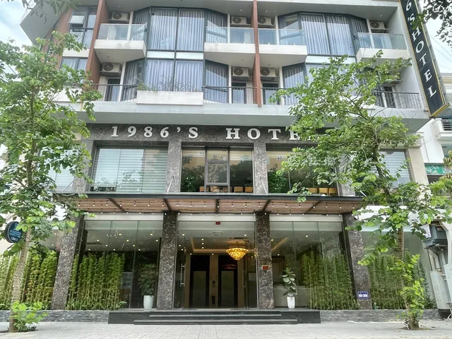 1986'S Hotel