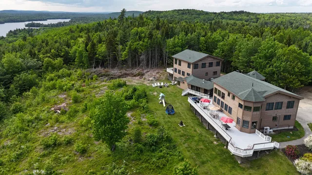 Bear Mountain Lodge Maine