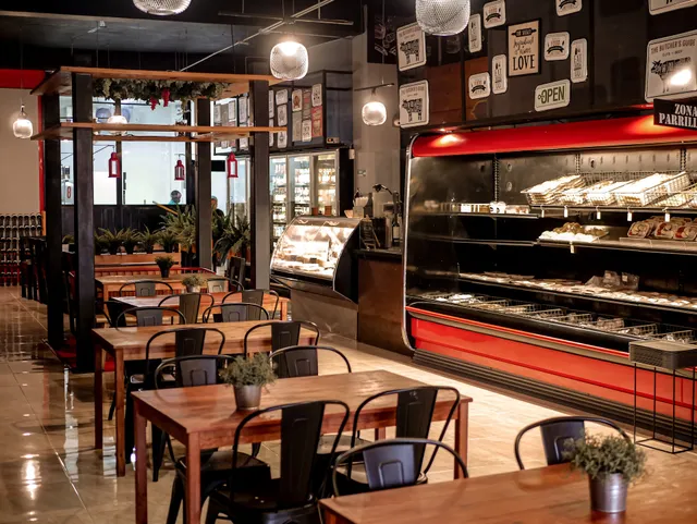 La Cerrana Meat Shop & Steak House