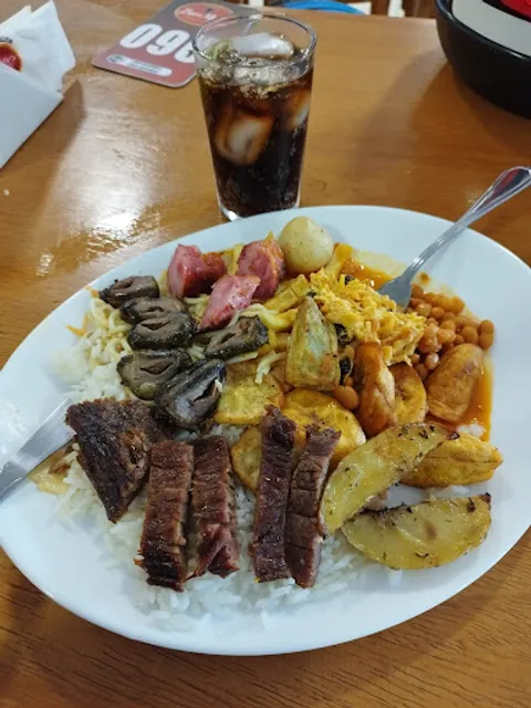 Churrascaria Boi de Minas 11