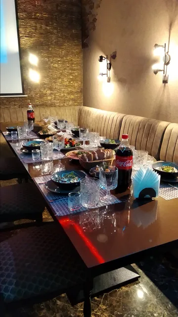 Kafe I Gostinitsa "Vostochnyy Dvor",