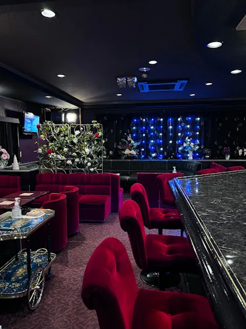 アットザファイブ（ＡＴＴＨＥ５）