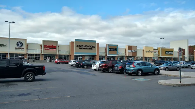 King's Crossing Fashion Outlet