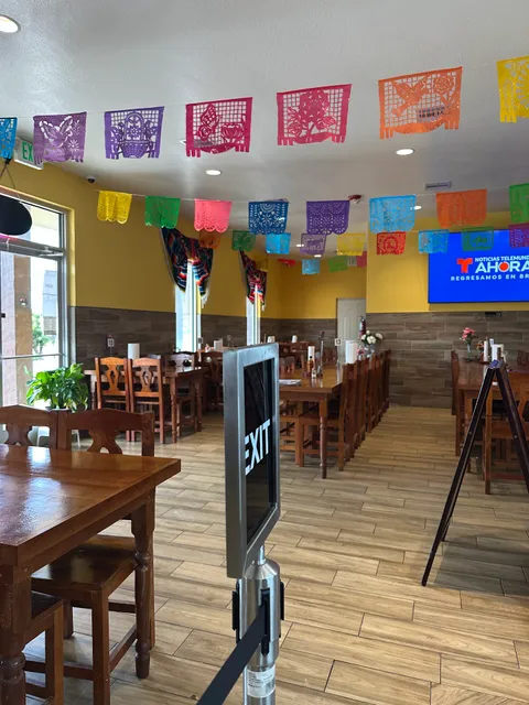 Taqueria Y Restaurant El Paraíso 2