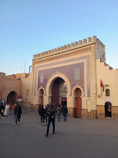 ساحة أبي الجنود - Place Boujloud