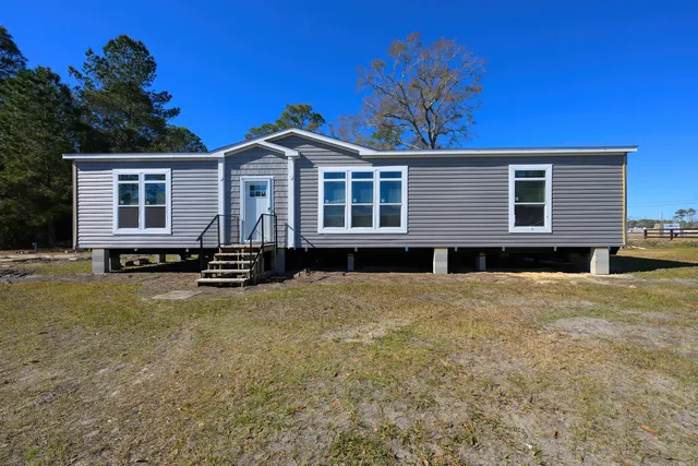 Wayne Frier Super Center Chiefland