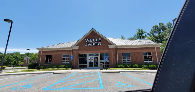 Quarterpath Crossing