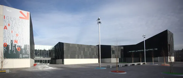 Ibaiondo Gizarte Etxea