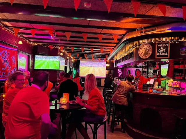 Café De Kèrel / Foodbar de Buren