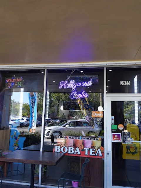 Yanyan Tea (Hollywood)