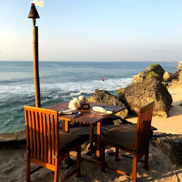 Kisik Seafood Bar and Grill