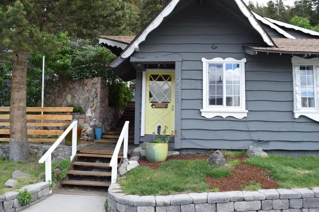 June Lake Pines Cottages