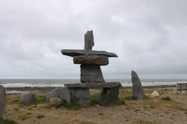 Lazy Bear Expeditions & Tours Churchill Canada