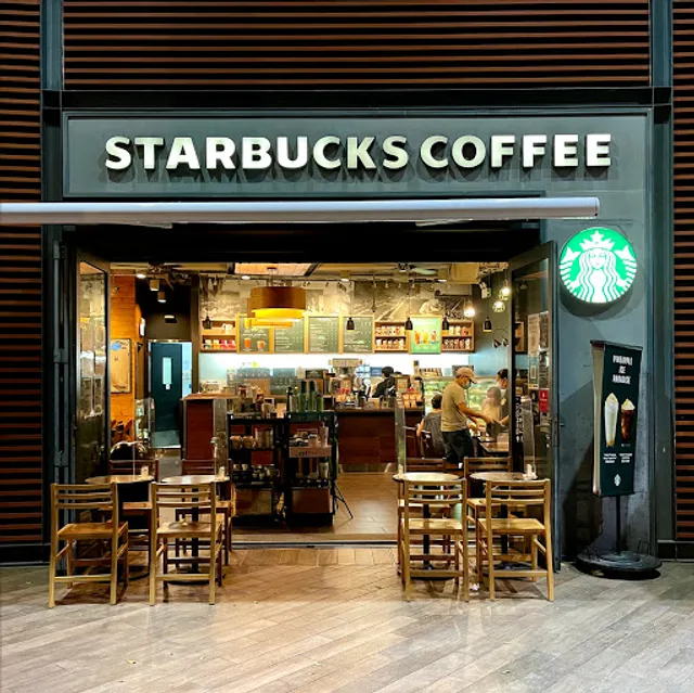Starbucks (Stanley Plaza)