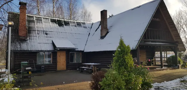 Vējaines, Viesu nams