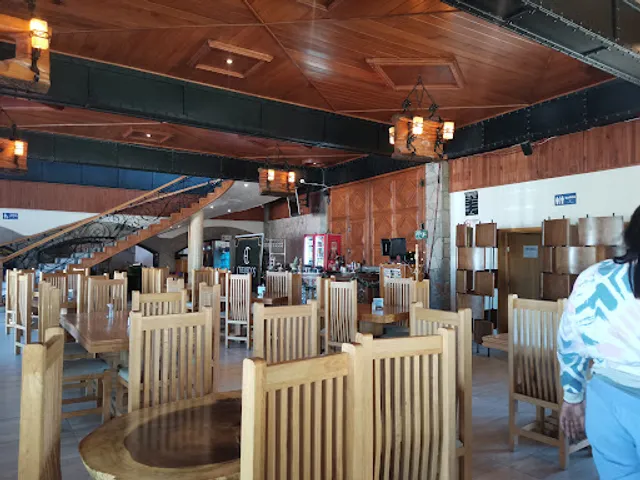 Chemedos / Restaurante-Bar