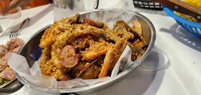 Blue Posts Boiling Crabs & Shrimps – SM City Davao Annex