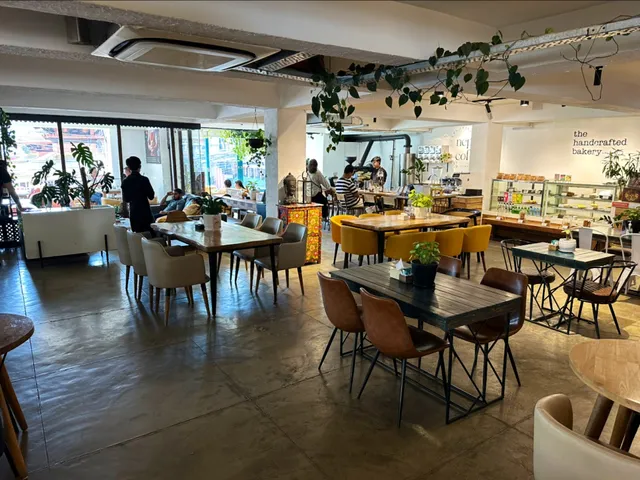 Himalayan Java - Tridevi Thamel