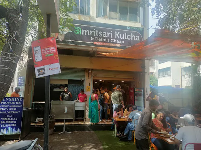 Amritsari kulcha & Delhi's Chaap