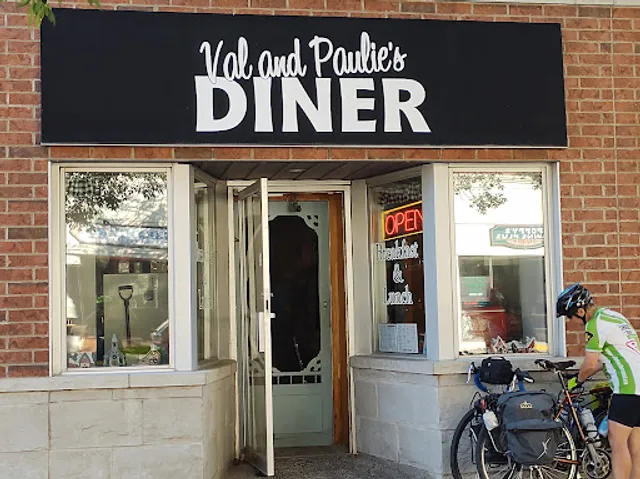 Val And Paulie's Diner